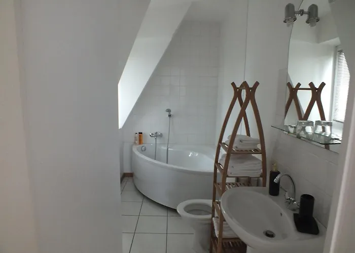 Le Trianon De Bed & Breakfast 3*